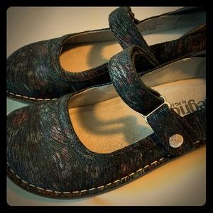 Algeria shoes, sz 35